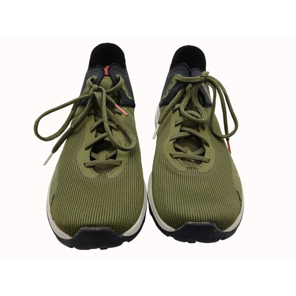 Athletic_Shoes